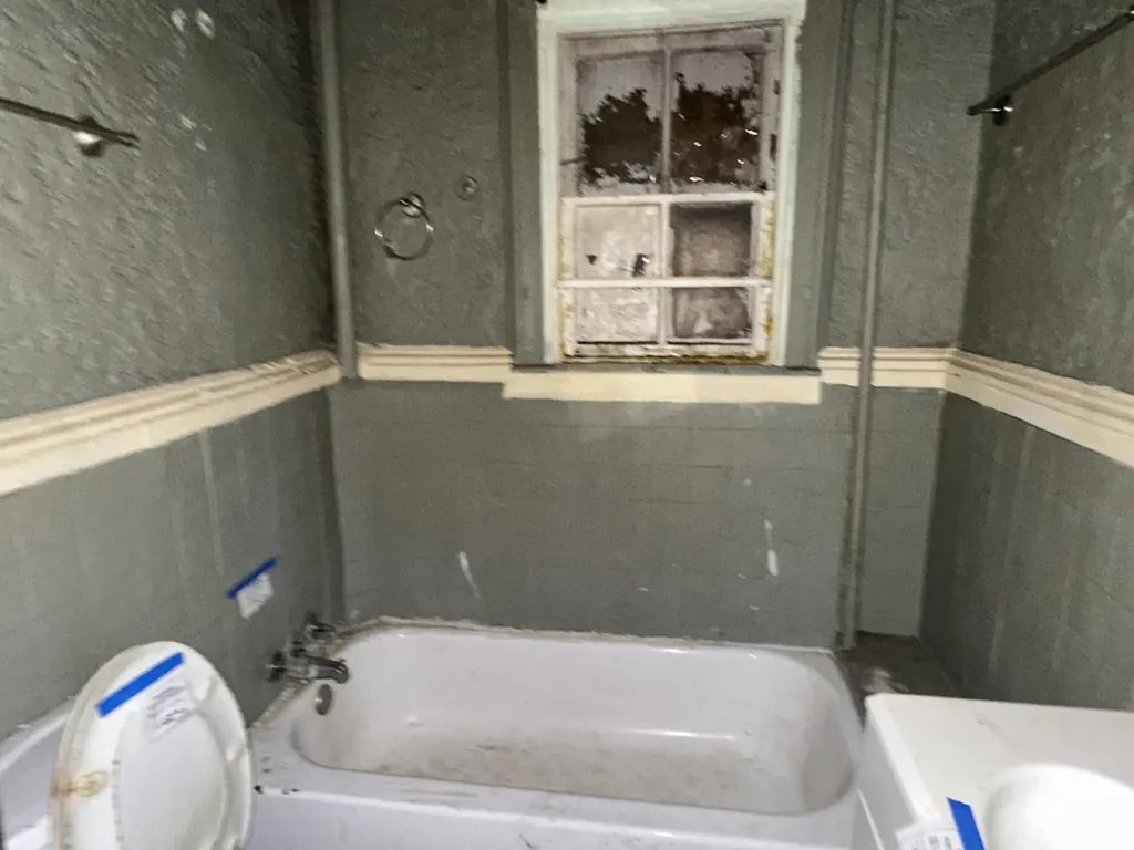 5538 South Perry Avenue Chicago IL 60621