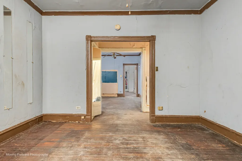 5538 South Perry Avenue Chicago IL 60621
