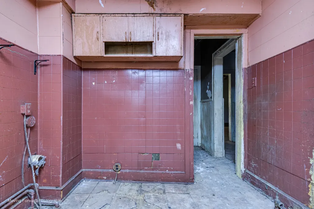 5538 South Perry Avenue Chicago IL 60621