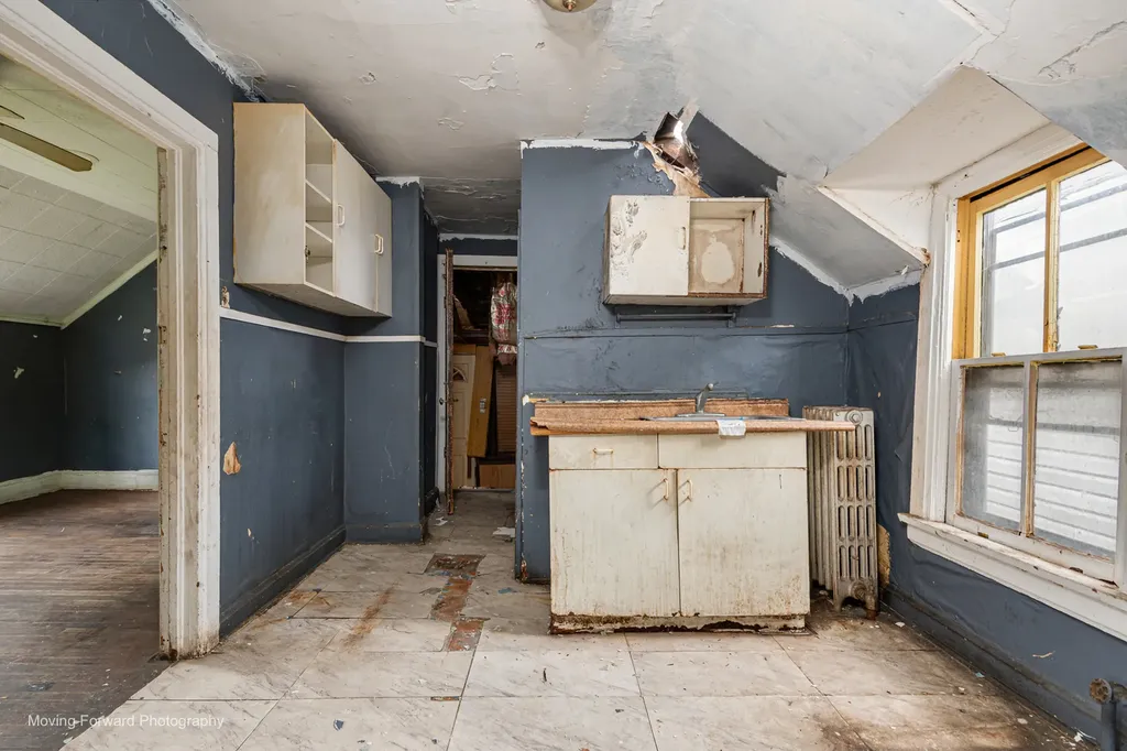 5538 South Perry Avenue Chicago IL 60621