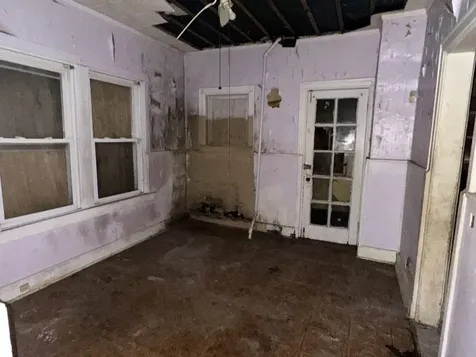 5538 South Perry Avenue Chicago IL 60621
