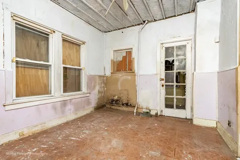 5538 South Perry Avenue Chicago IL 60621