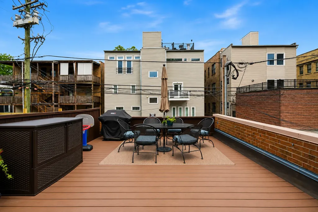 3759 North Kenmore Avenue Chicago IL 60613
