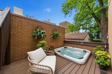3759 North Kenmore Avenue Chicago IL 60613