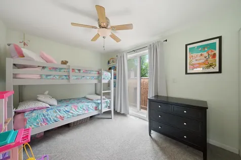 3759 North Kenmore Avenue Chicago IL 60613