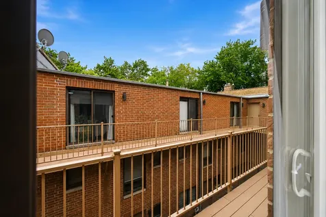 3759 North Kenmore Avenue Chicago IL 60613