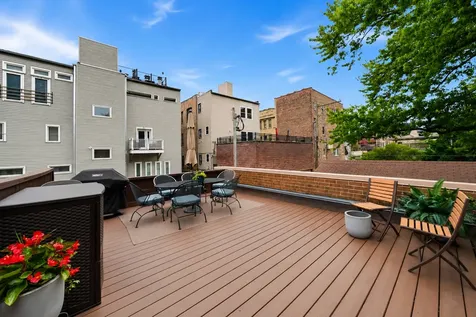3759 North Kenmore Avenue Chicago IL 60613