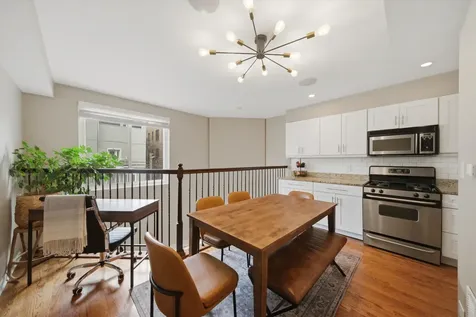 3759 North Kenmore Avenue Chicago IL 60613