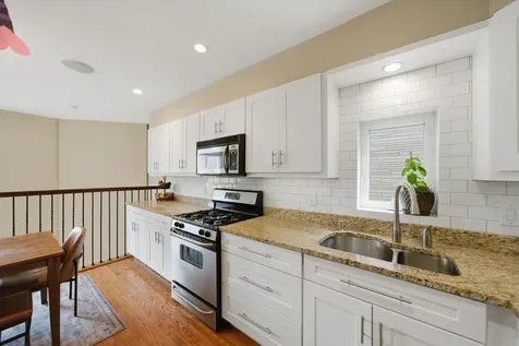 3759 North Kenmore Avenue Chicago IL 60613