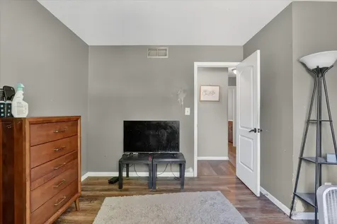 3296 North Trainer Road Rockford IL 61114