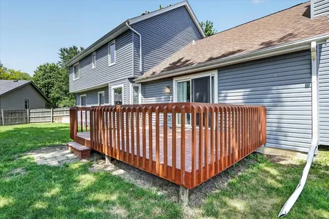 3296 North Trainer Road Rockford IL 61114