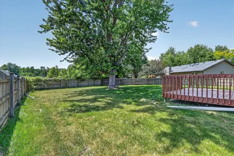 3296 North Trainer Road Rockford IL 61114