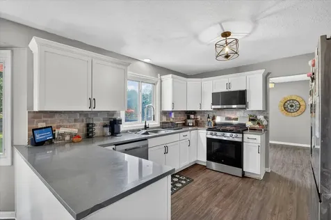 3296 North Trainer Road Rockford IL 61114