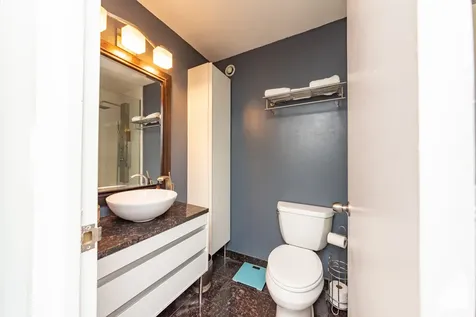 10 East Ontario Street Chicago IL 60611