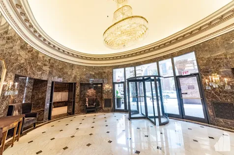 10 East Ontario Street Chicago IL 60611