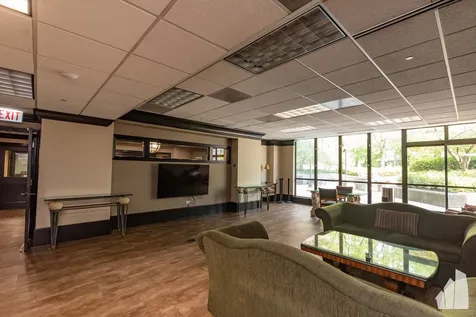 10 East Ontario Street Chicago IL 60611