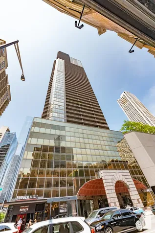 10 East Ontario Street Chicago IL 60611