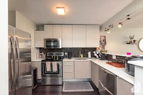 10 East Ontario Street Chicago IL 60611