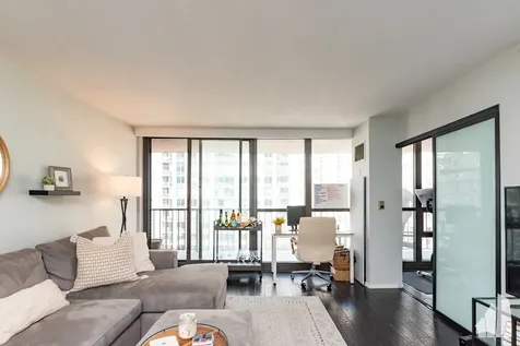 10 East Ontario Street Chicago IL 60611