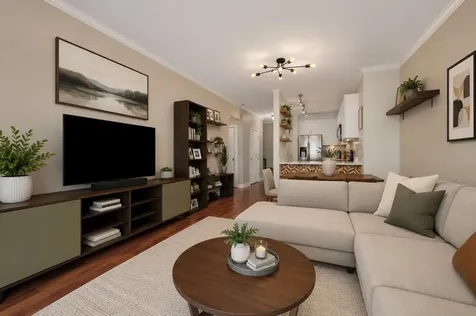 5 East 14th Place Chicago IL 60605