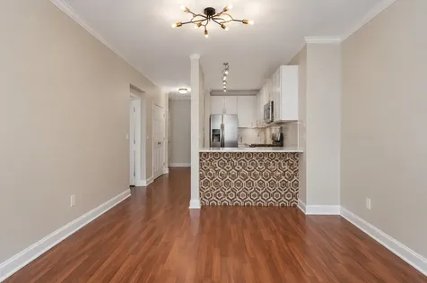5 East 14th Place Chicago IL 60605