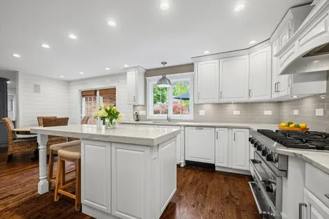 1258 Scott Avenue Winnetka IL 60093