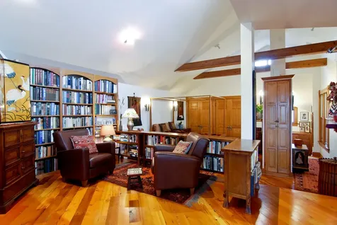 622 West Briar Place Chicago IL 60657