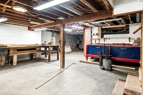 525 Grant Street Chenoa IL 61726