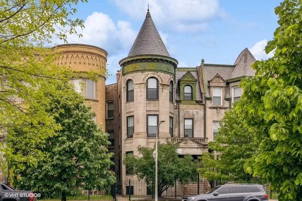 4740 South Prairie Avenue Chicago IL 60615