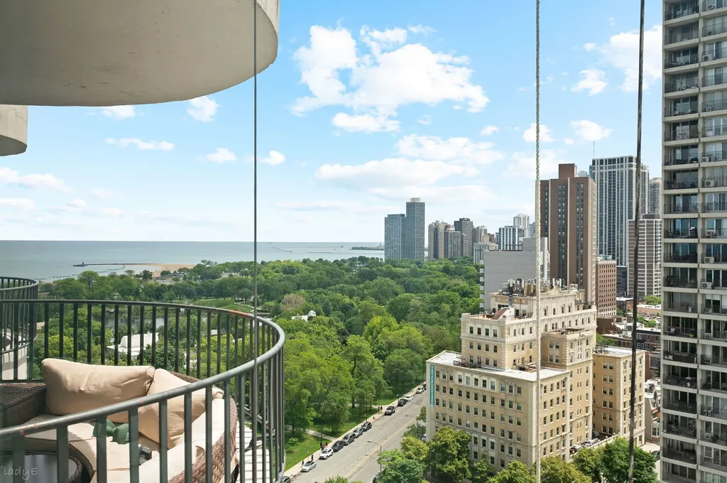 2020 North Lincoln Park West Chicago IL 60614