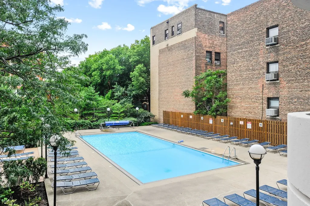 2020 North Lincoln Park West Chicago IL 60614