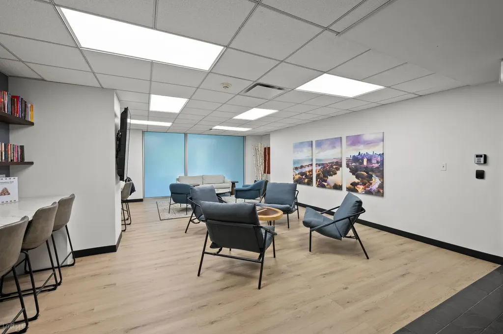 2020 North Lincoln Park West Chicago IL 60614