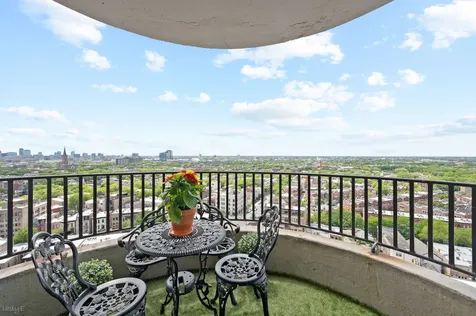 2020 North Lincoln Park West Chicago IL 60614