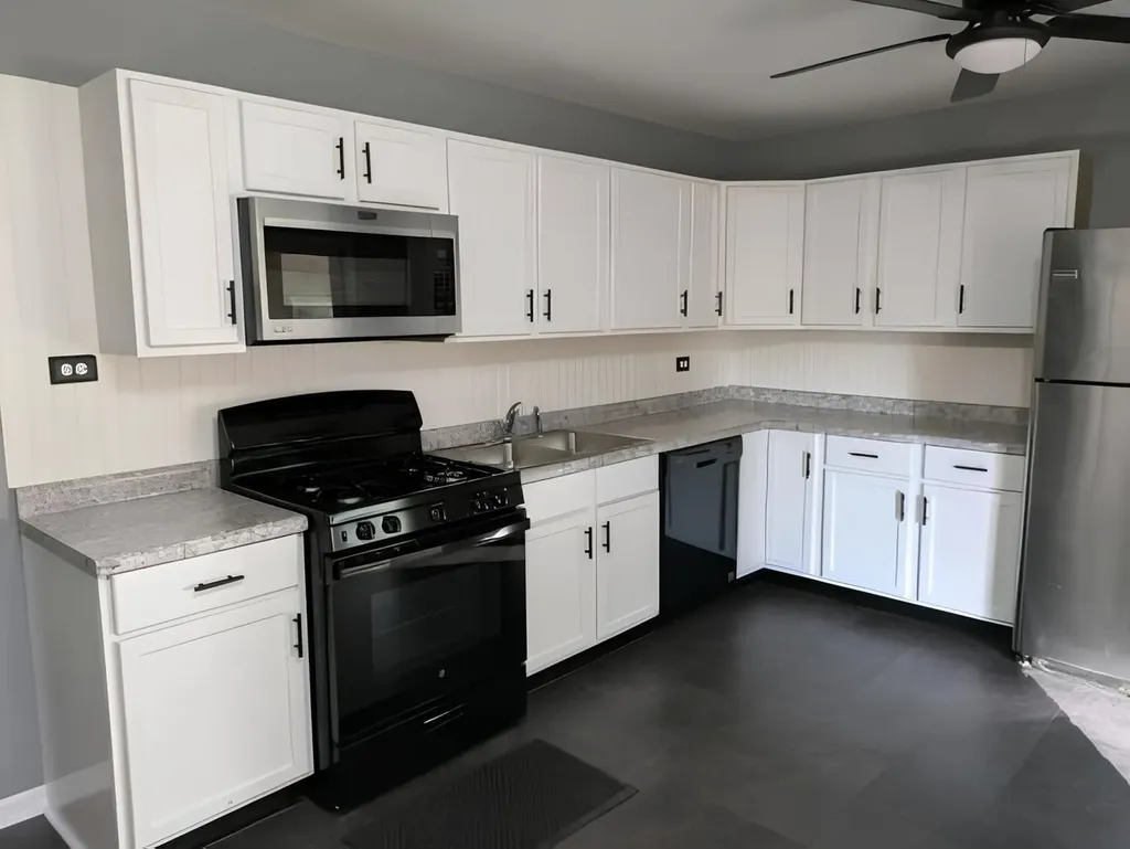 9407 Elm Avenue Mokena IL 60448