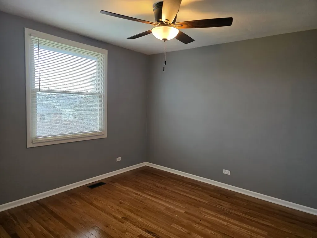 9407 Elm Avenue Mokena IL 60448