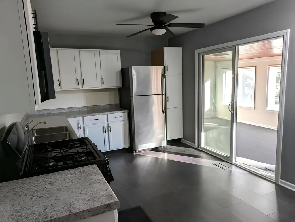9407 Elm Avenue Mokena IL 60448