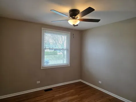 9407 Elm Avenue Mokena IL 60448