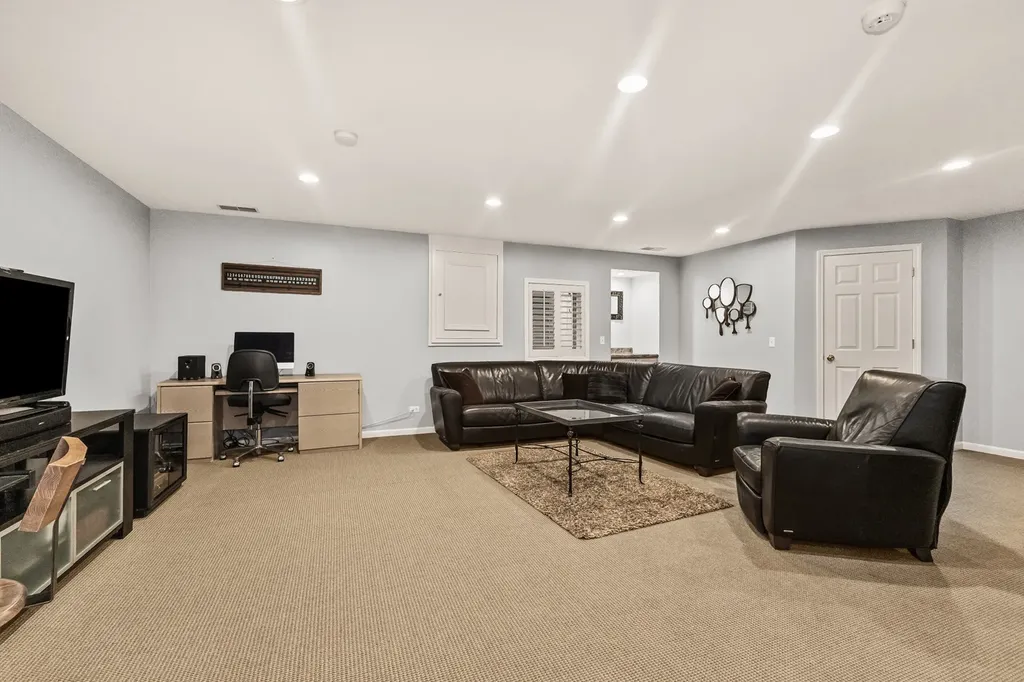 1746 Park Ridge Point Park Ridge IL 60068