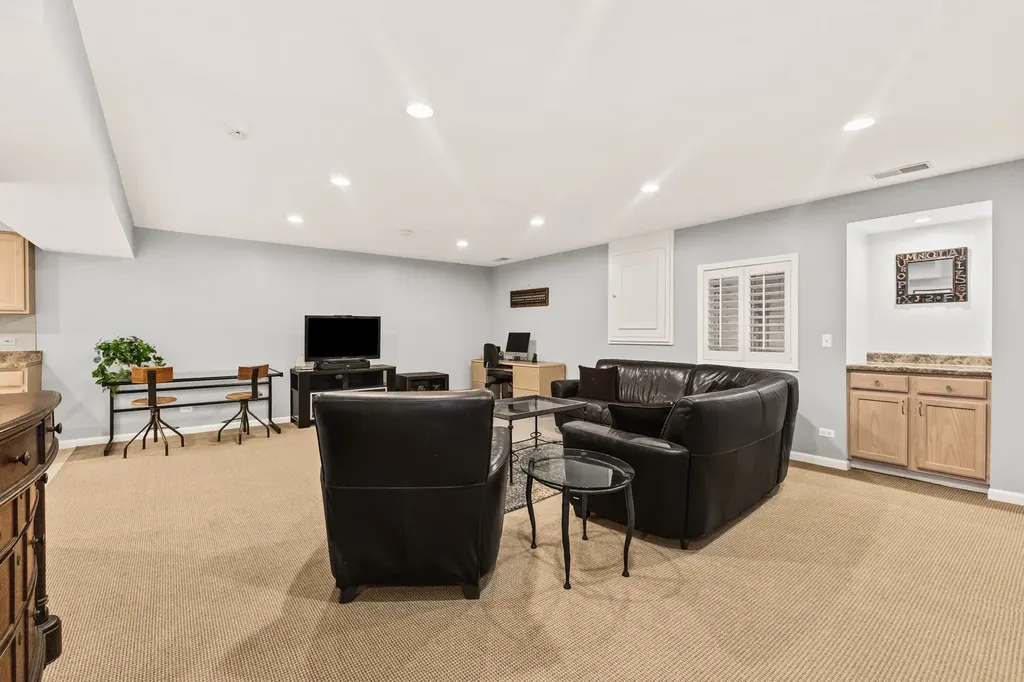 1746 Park Ridge Point Park Ridge IL 60068