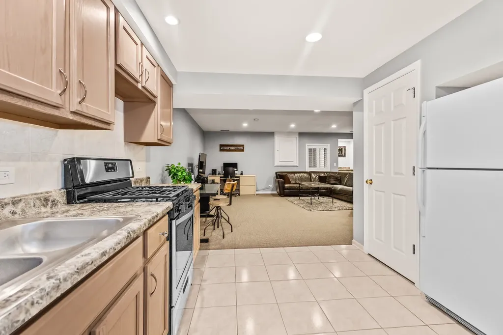 1746 Park Ridge Point Park Ridge IL 60068