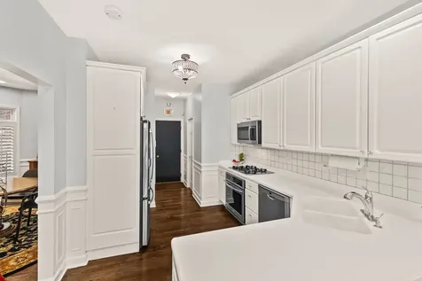 1746 Park Ridge Point Park Ridge IL 60068