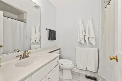 1746 Park Ridge Point Park Ridge IL 60068