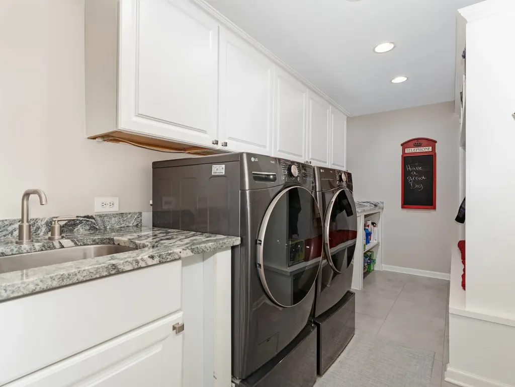 1385 Ginger Lane Naperville IL 60565