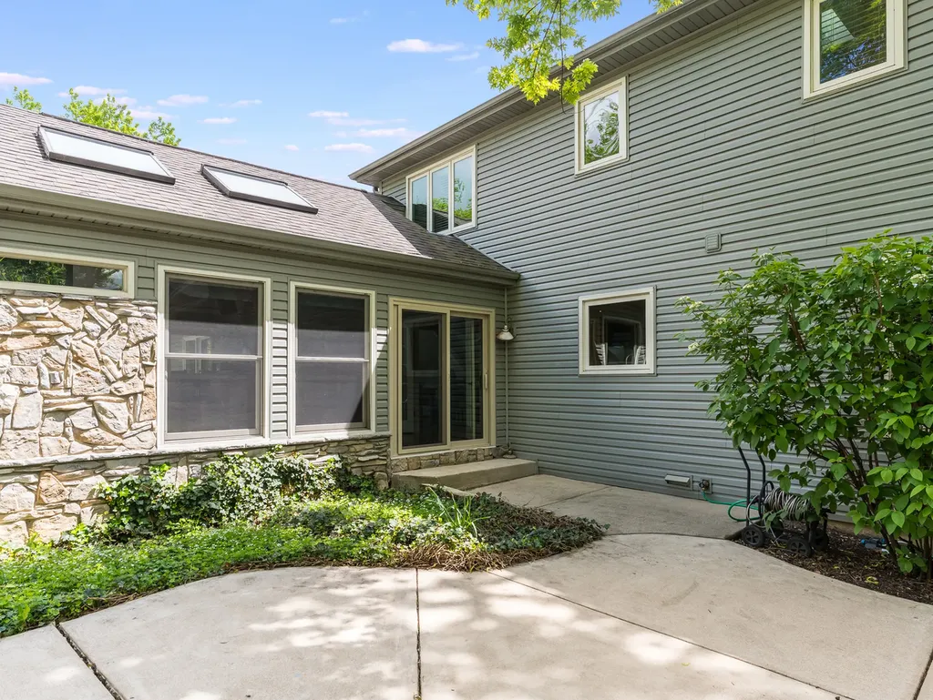 1385 Ginger Lane Naperville IL 60565