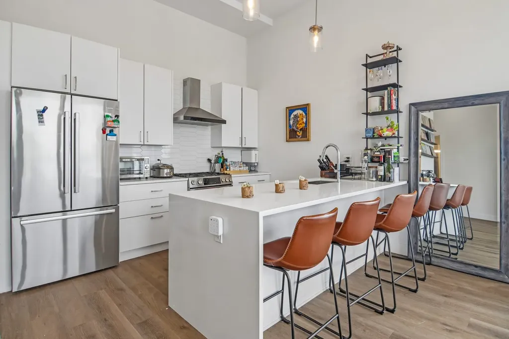 2423 West Fullerton Avenue Chicago IL 60647
