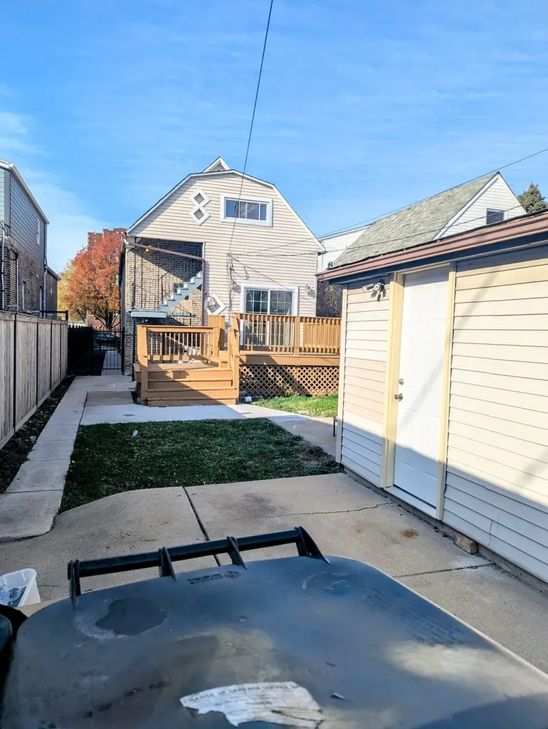1041 North Spaulding Avenue Chicago IL 60651