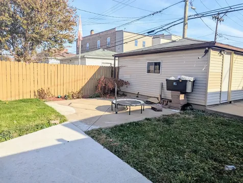 1041 North Spaulding Avenue Chicago IL 60651
