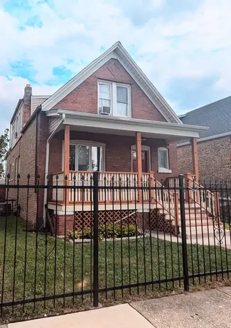 1041 North Spaulding Avenue Chicago IL 60651