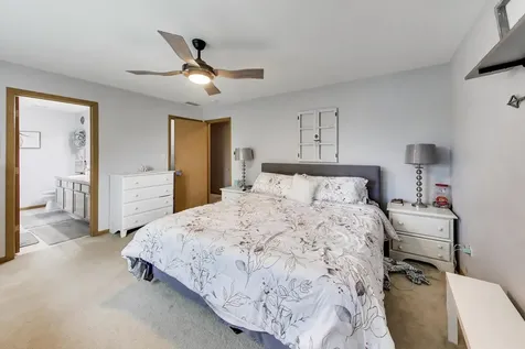 909 Arrowhead Drive Elwood IL 60421
