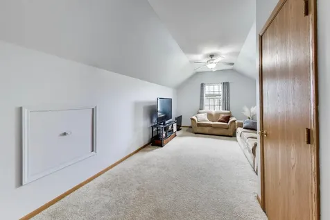 909 Arrowhead Drive Elwood IL 60421